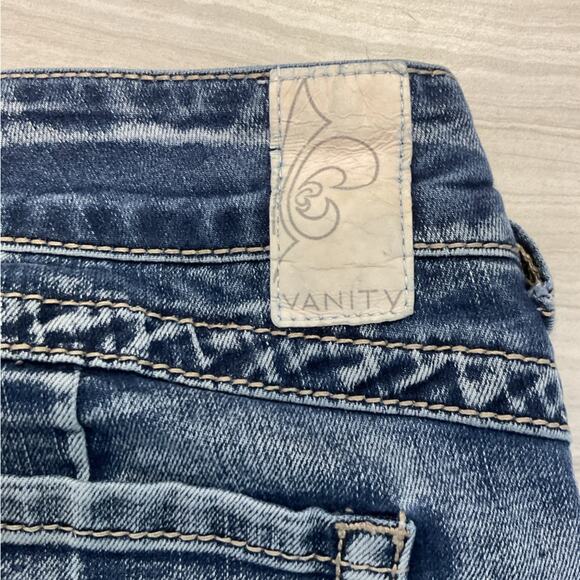 Vanity Distressed Denim Pants - Picture 4 of 11